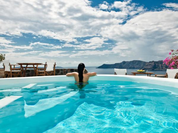 Anemomilos : photo 8 de la chambre villa avec piscine commune - vue sur caldeira
