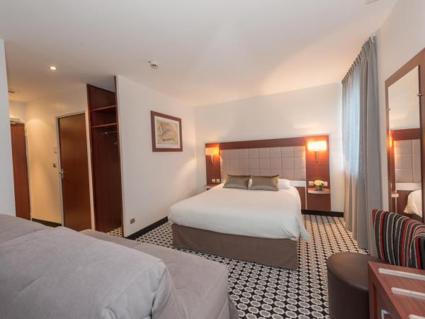 Kyriad Limoges Centre Gare - Atrium : photo 2 de la chambre chambre quadruple supérieure