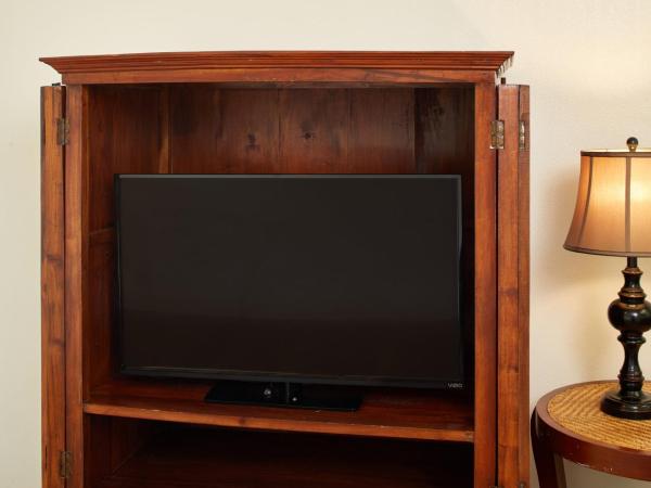 Pacific Marina Inn : photo 4 de la chambre chambre standard lit queen-size