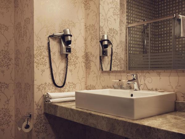 Hotel Suadiye : photo 4 de la chambre chambre double ou lits jumeaux deluxe - vue sur ville