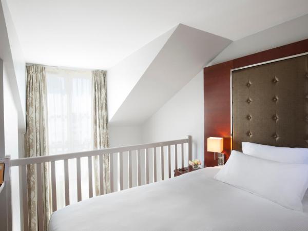 Relais Spa Chessy Val d'Europe : photo 1 de la chambre suite junior exécutive en duplex