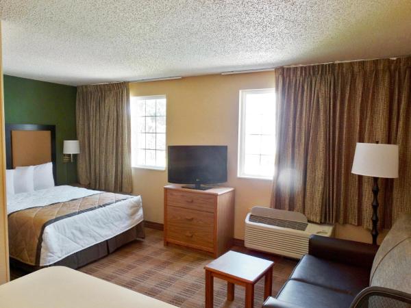 Extended Stay America Suites - Louisville - Alliant Avenue : photo 4 de la chambre studio de luxe avec 1 lit queen-size - non-fumeurs