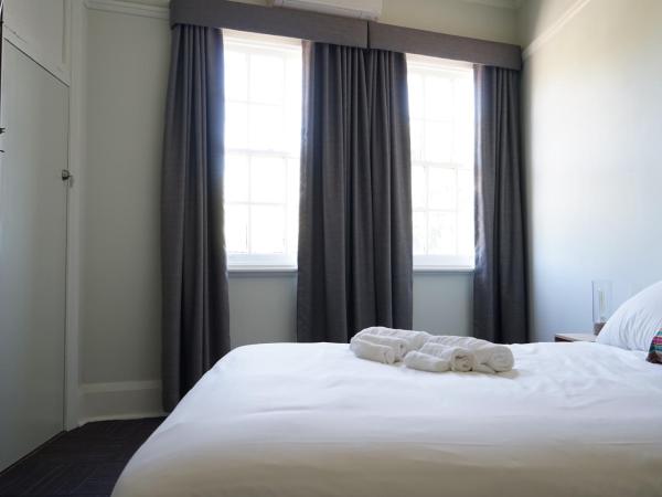 Rosehill Hotel : photo 9 de la chambre chambre king de luxe avec salle de bains commune