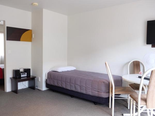 Marksman Motor Inn : photo 2 de la chambre suite supérieure 1 chambre