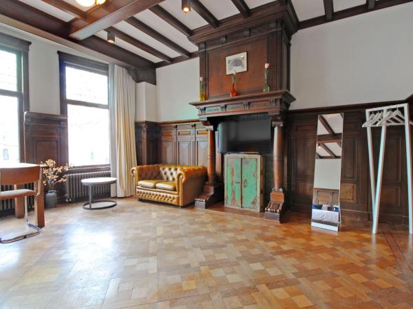 Large 2p canal apartment Prinsengracht : photo 4 de la chambre chambre double ou lits jumeaux - vue sur canal