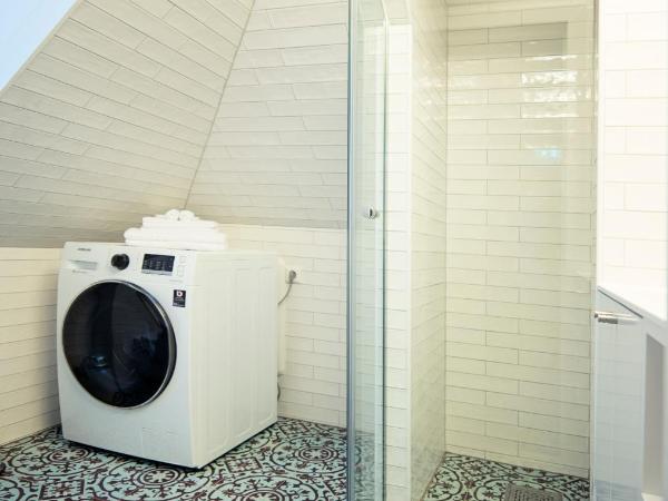 Home Again Apartments Nygata 1 : photo 2 de la chambre appartement avec balcon