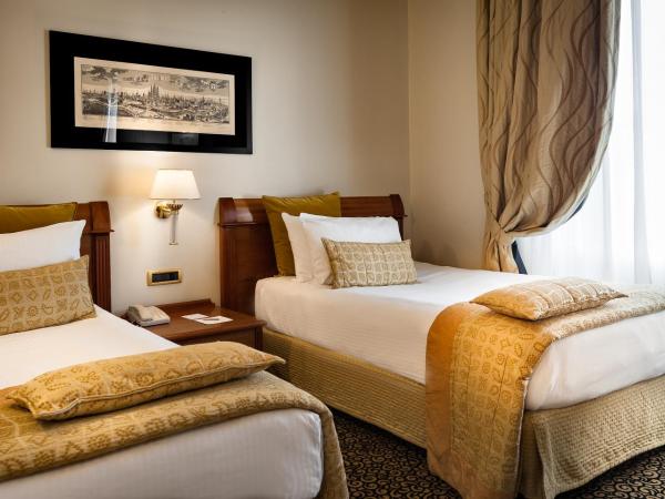 Hotel Dei Cavalieri Milano Duomo : photo 2 de la chambre chambre familiale supérieure