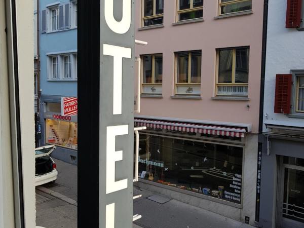 Hotel Elite : photo 6 de la chambre chambre double ou lits jumeaux avec salle de bains