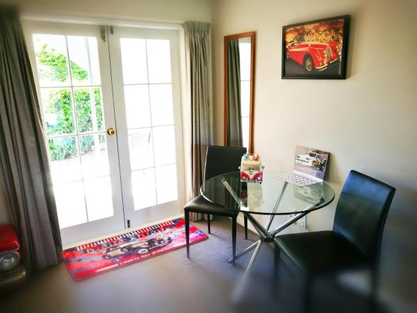 Belmont Motor Inn : photo 5 de la chambre studio lit king-size