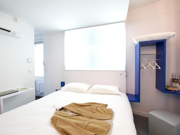 ibis Styles Vannes Gare Centre : photo 4 de la chambre chambre standard avec 1 lit double