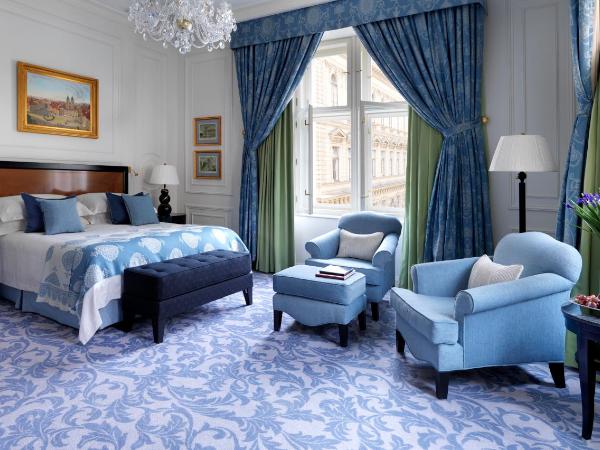 Four Seasons Hotel Prague : photo 4 de la chambre grande chambre renaissance