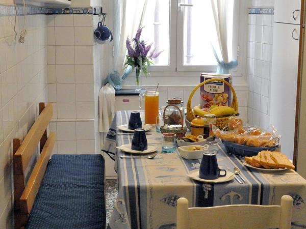 B&B Blue Home : photo 6 de la chambre chambre simple avec salle de bains commune