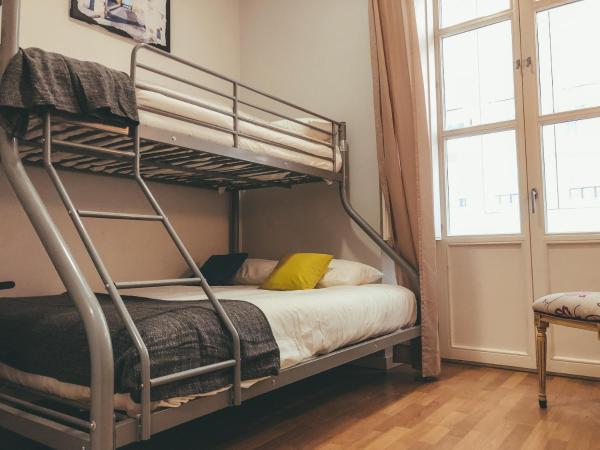 Apodaca Rooms : photo 5 de la chambre chambre double avec salle de bains commune