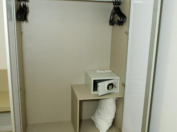 Hotel Beaga Convention Expominas by MHB : photo 6 de la chambre chambre double de luxe avec lit double