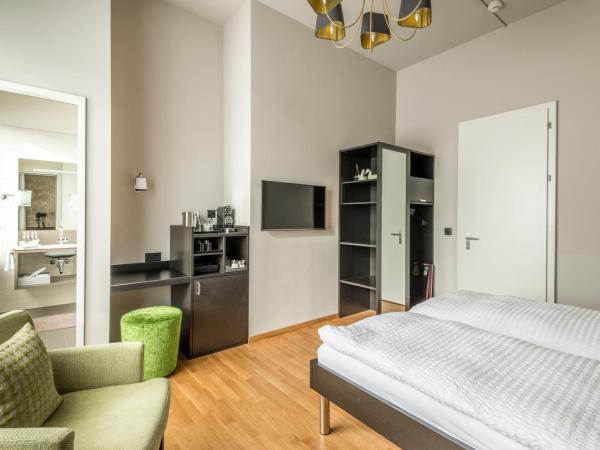 Boutique Hotel KARL : photo 6 de la chambre chambre double supérieure - vue sur montagne et rivière