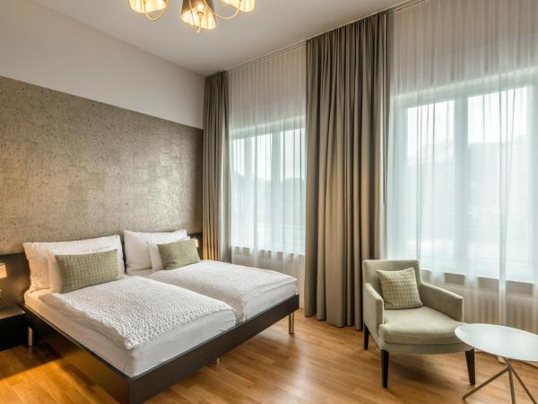 Boutique Hotel KARL : photo 2 de la chambre chambre triple supérieure - vue sur montagne et rivière