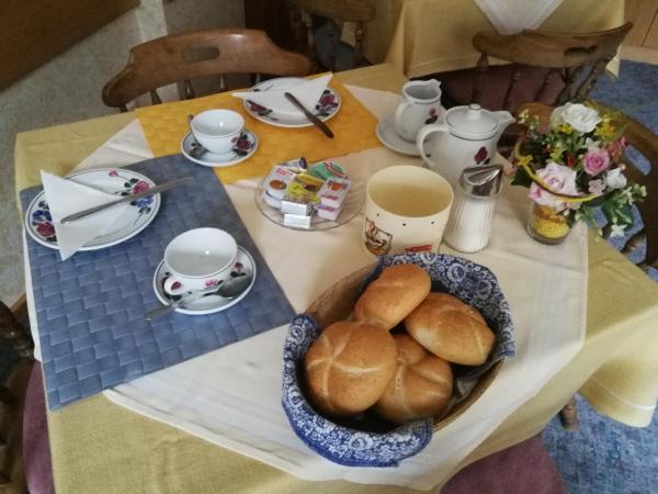 Frühstückspension Kölich : photo 5 de la chambre petite chambre simple avec balcon