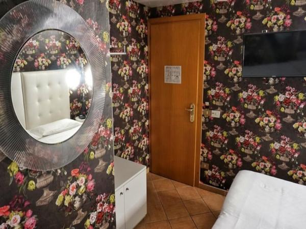 Hotel Il Guercino : photo 8 de la chambre chambre double ou lits jumeaux supérieure