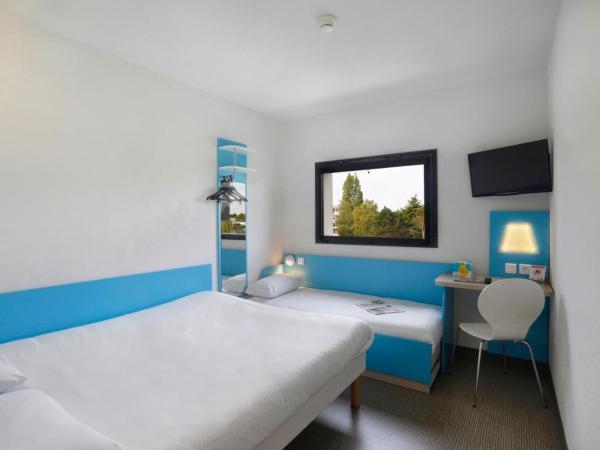 First Inn Hotel Blois : photo 6 de la chambre chambre triple