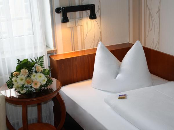 Hotel Berlin : photo 4 de la chambre chambre simple