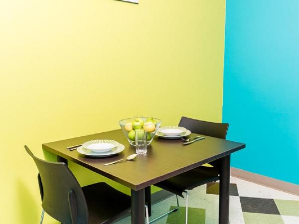 UWinnipeg Downtown Hostel : photo 7 de la chambre suite de luxe 1 chambre (1-2 adultes) - vip