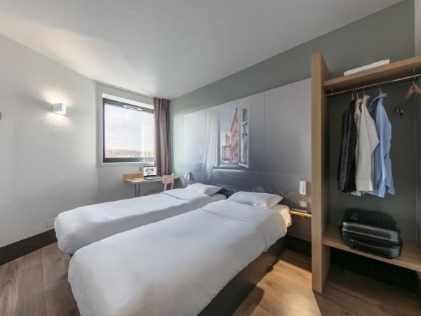 B&B HOTEL Toulouse Centre Canal du Midi : photo 3 de la chambre chambre lits jumeaux