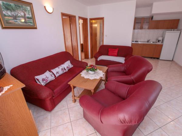 Apartments Lola : photo 5 de la chambre suite familiale