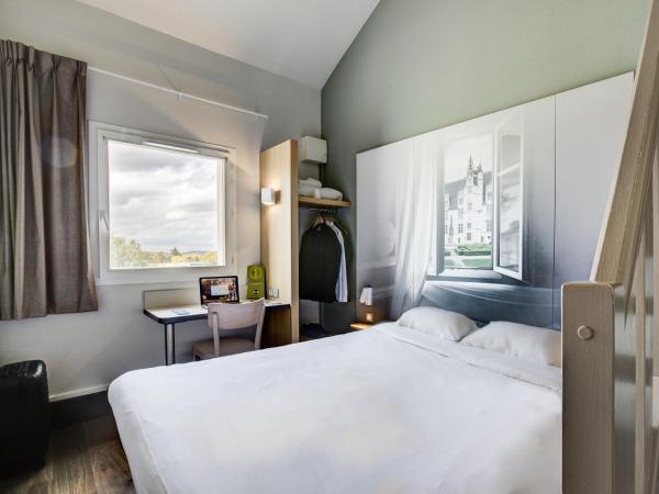 B&B HOTEL Beauvais : photo 2 de la chambre chambre quadruple