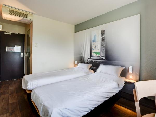 B&B HOTEL Beauvais : photo 2 de la chambre chambre lits jumeaux - non-fumeurs