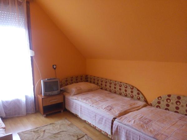 Tündérkert Apartmanok : photo 2 de la chambre appartement 3 chambres