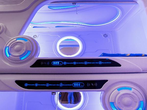 Spacepod@SG : photo 6 de la chambre capsule simple dans dortoir mixte