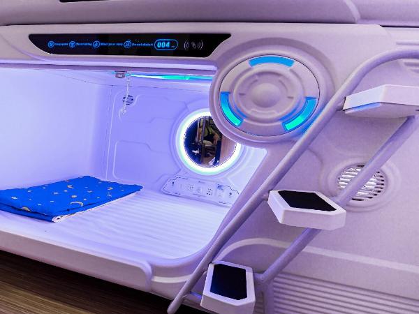 Spacepod@SG : photo 4 de la chambre capsule double dans dortoir mixte