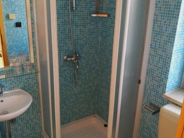 Villa Andrea : photo 7 de la chambre chambre double - vue sur jardin