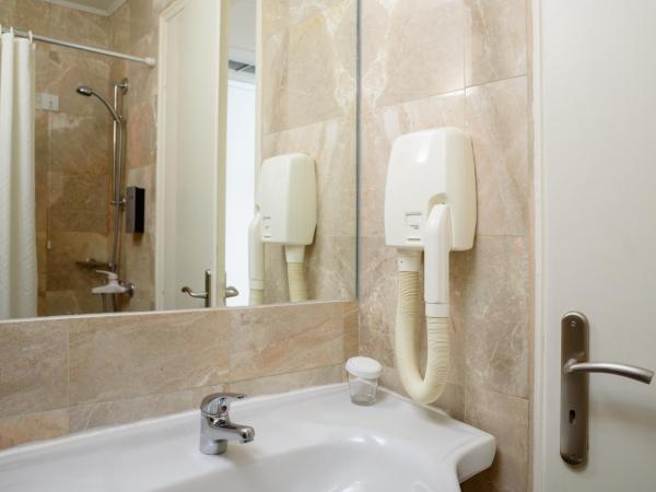 Congo Palace : photo 3 de la chambre chambre simple Économique