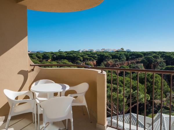 3HB Falésia Garden : photo 4 de la chambre appartement 1 chambre deluxe - vue latérale sur mer