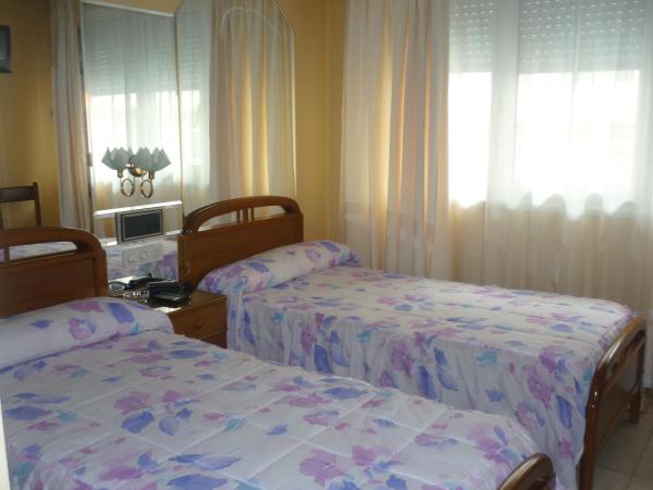 Hotel Francisco Javier : photo 7 de la chambre chambre lits jumeaux
