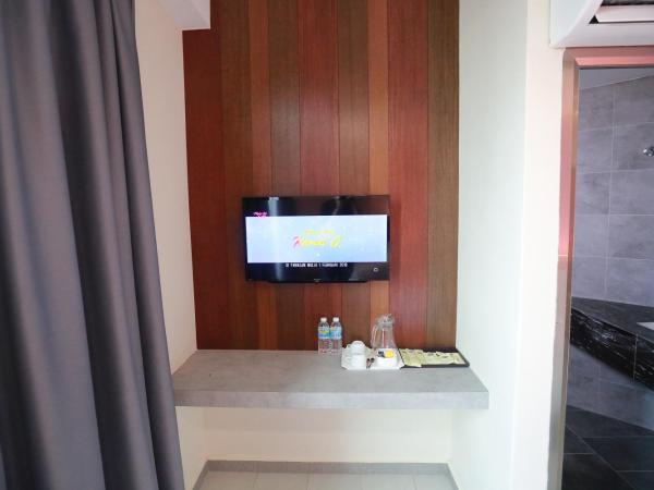 Pantai Regal Hotel : photo 4 de la chambre chambre familiale deluxe