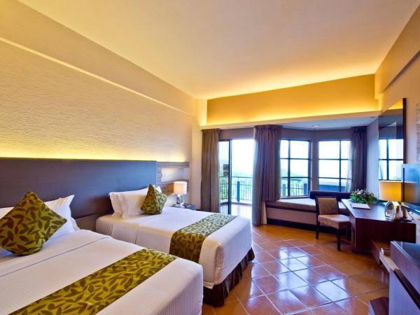 Thistle Port Dickson Resort : photo 3 de la chambre chambre lits jumeaux deluxe - côté mer