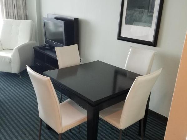 Oceans One Resort : photo 4 de la chambre suite 1 chambre avec 2 lits queen-size - côté océan