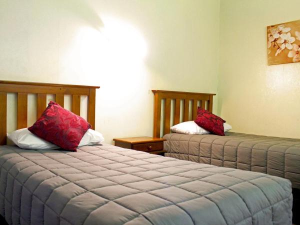 Fairy Springs Motel : photo 2 de la chambre appartement 2 chambres