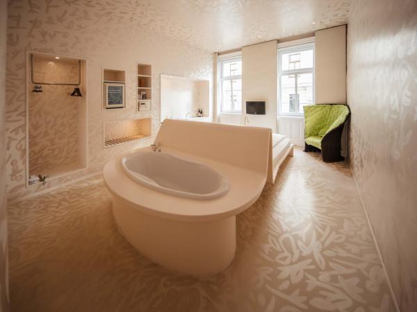 Hotel Rathaus - Wein & Design : photo 3 de la chambre chambre double