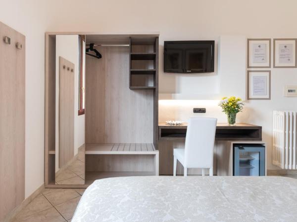 Hotel Bellavista : photo 10 de la chambre chambre double