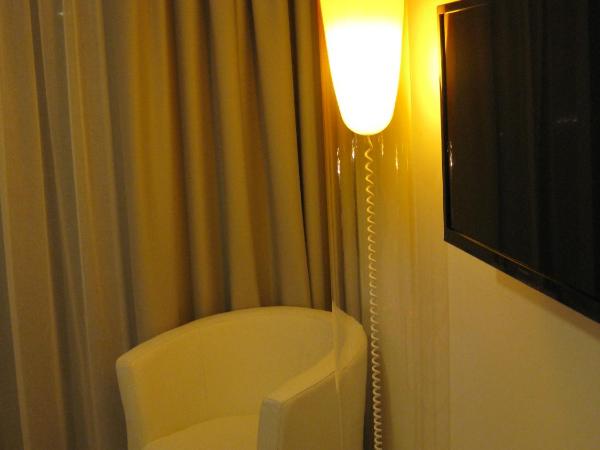 City Hotel : photo 2 de la chambre suite