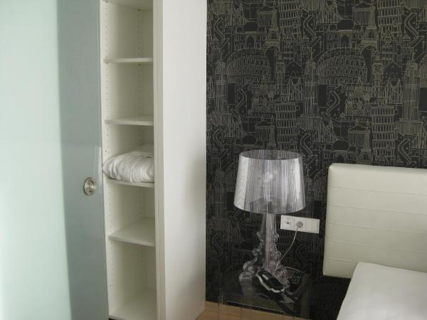 City Hotel : photo 4 de la chambre suite