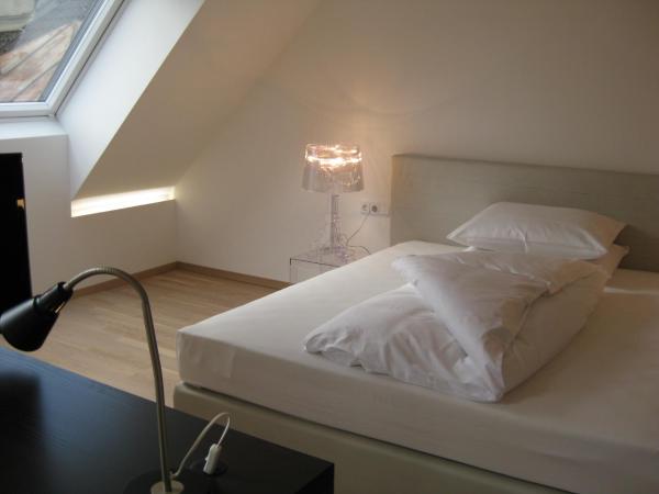 City Hotel : photo 8 de la chambre suite