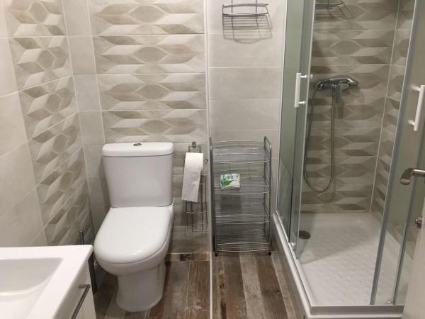 Guest House Lana Denia : photo 10 de la chambre chambre triple confort