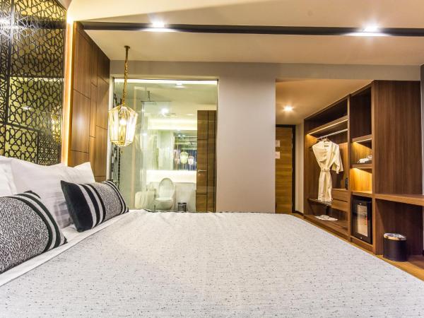 Stay with Nimman Chiang Mai - SHA Extra Plus : photo 2 de la chambre chambre lit king-size de luxe