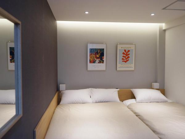 Artravel Myeongdong : photo 2 de la chambre chambre triple avec salle de bains privative