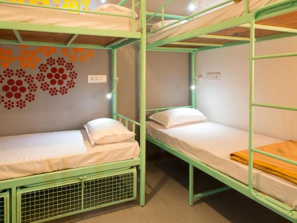 Hostel Mantra : photo 1 de la chambre lit dans dortoir mixte de 6 lits