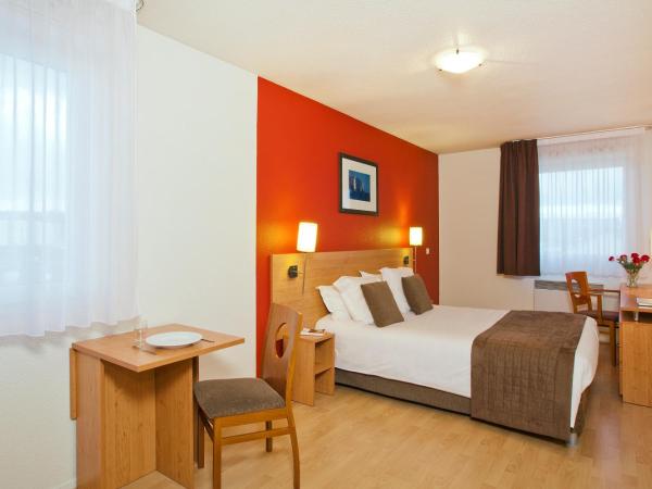 Séjours & Affaires Rouen Normandie : photo 3 de la chambre studio premium avec balcon